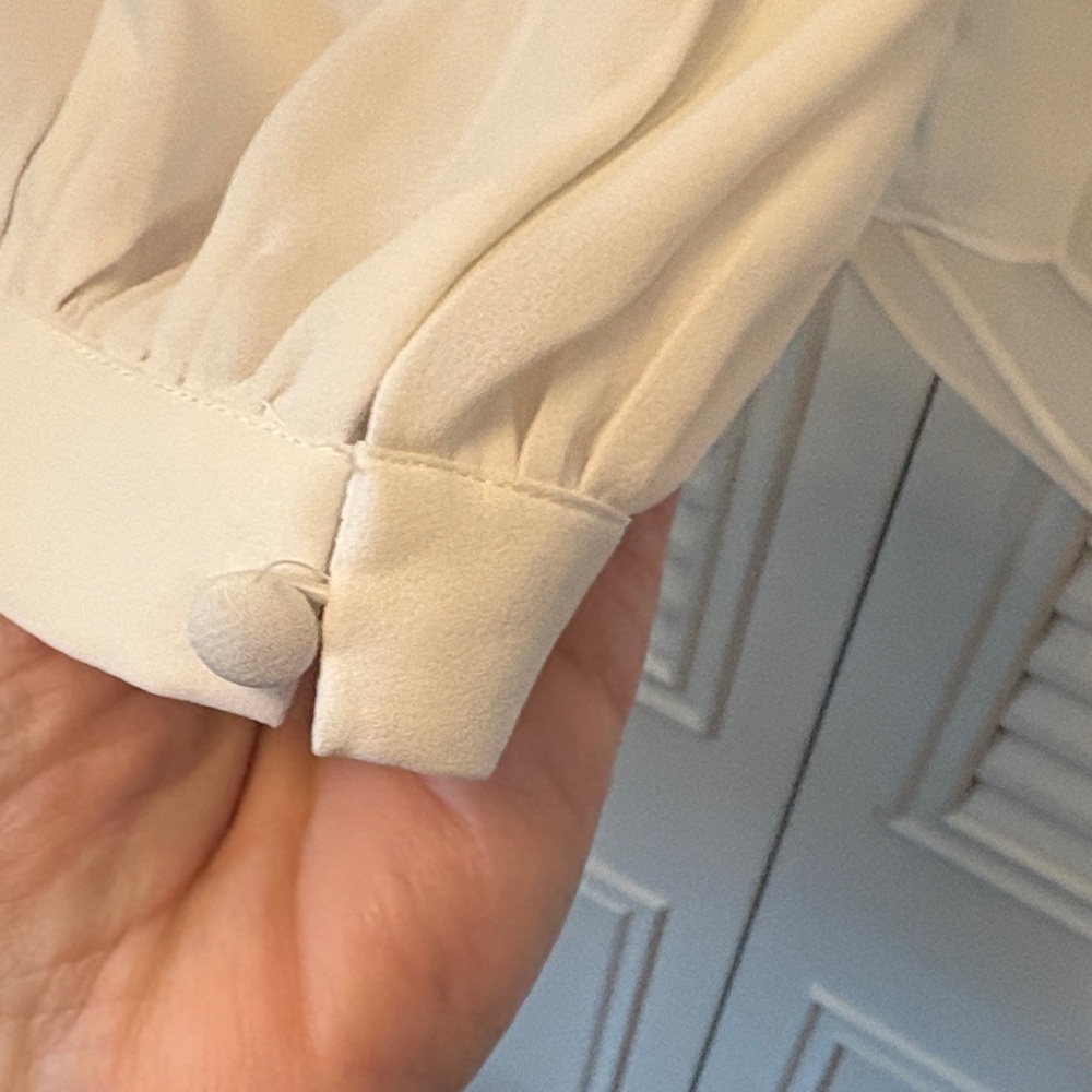 White House Black Market Velvet Tie Blouse Cream Color Size Medium - Picture 3 of 8